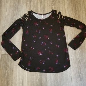 MUDD shirt brand new size XS cut out shoulders